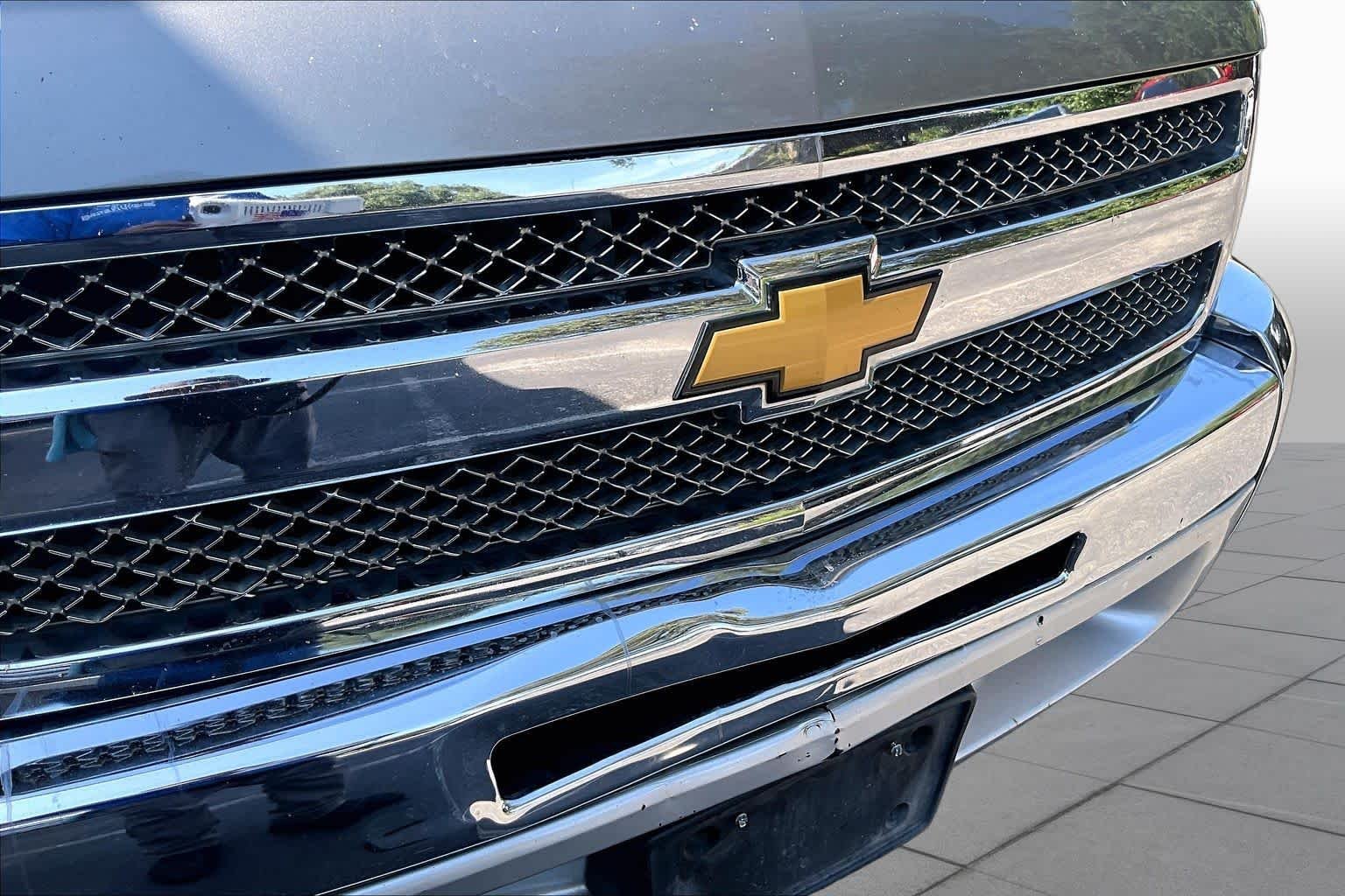 Used 2012 Graystone Metallic Chevrolet LS image 30