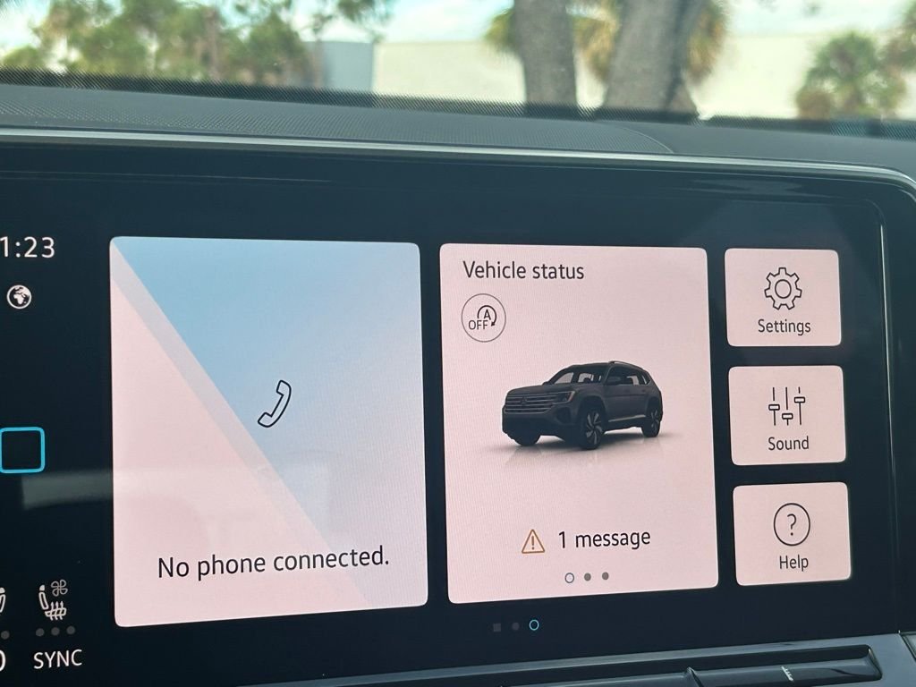 New 2026 Silver Volkswagen SE w/Technology image 16