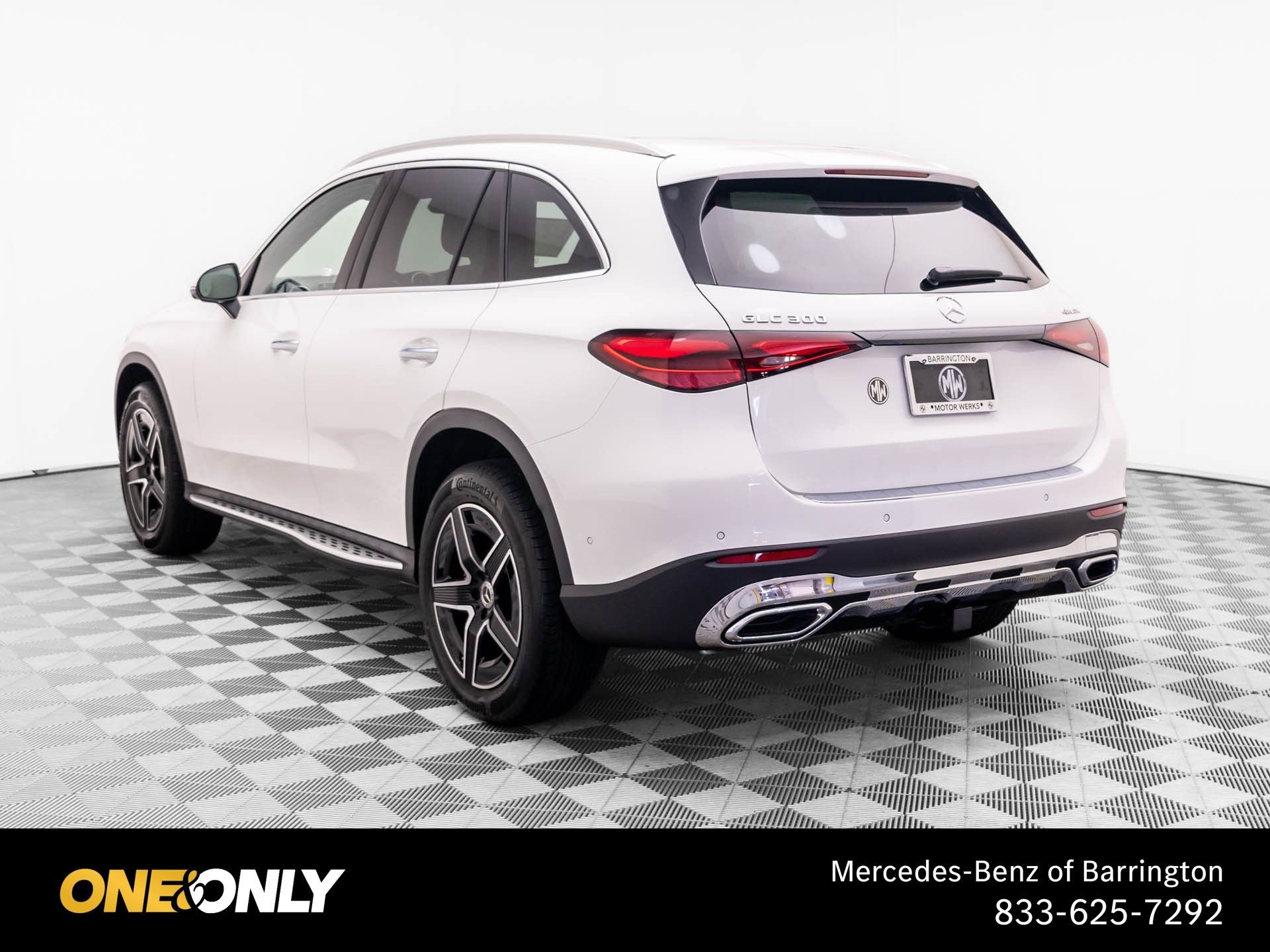 New 2027 Polar White Mercedes-Benz GLC 300 image 3