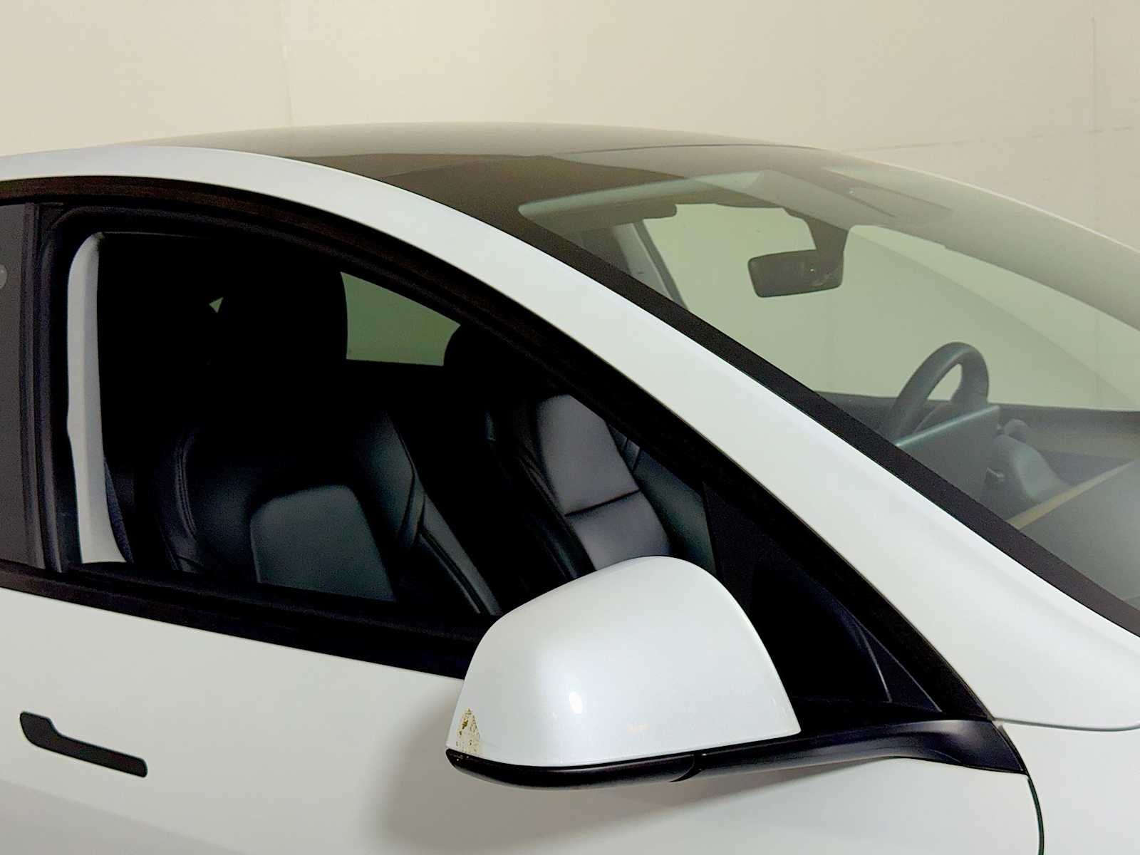 2023 Tesla Model Y Long Range - Photo 30