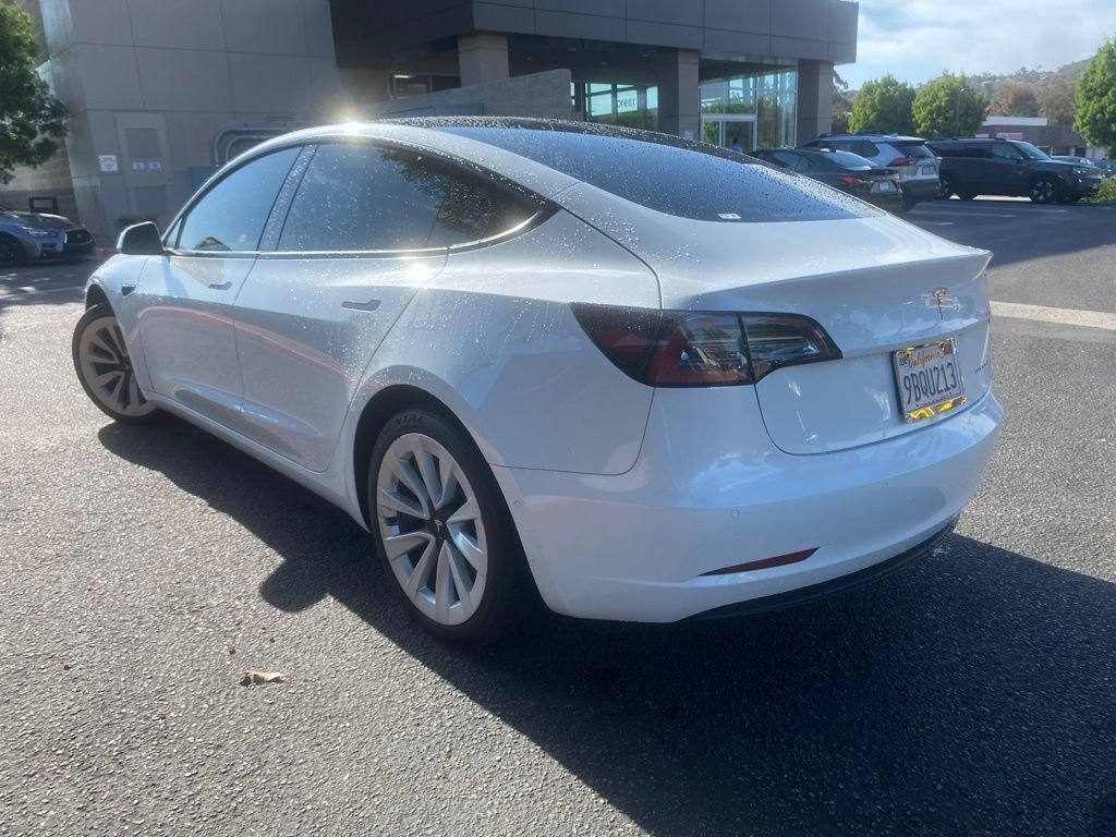 Used 2022 White Tesla Long Range image 3
