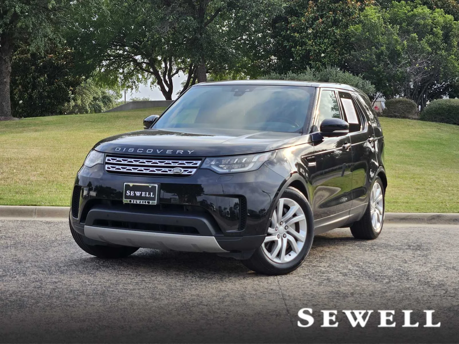 2020 Land Rover Discovery HSE SC V6's photo