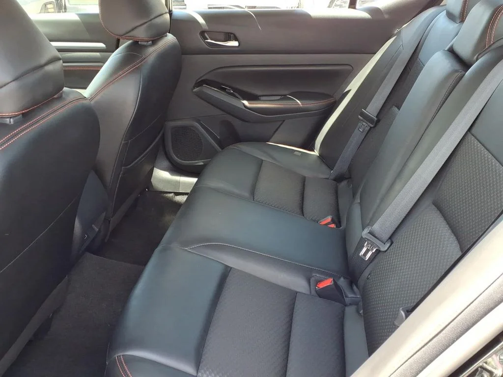 Used 2023 Black Nissan 2.5 SR image 13