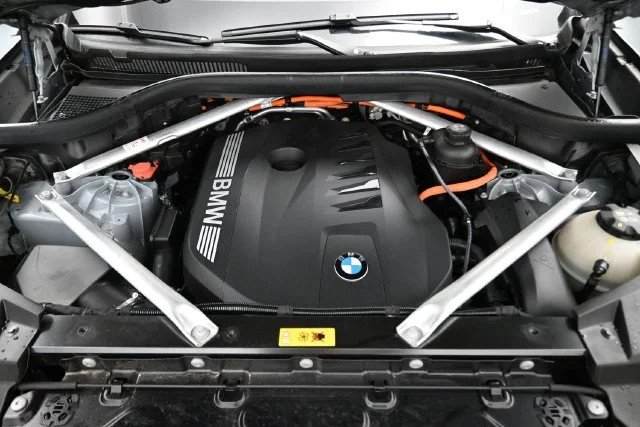 Used 2024 Gray BMW xDrive50e image 21