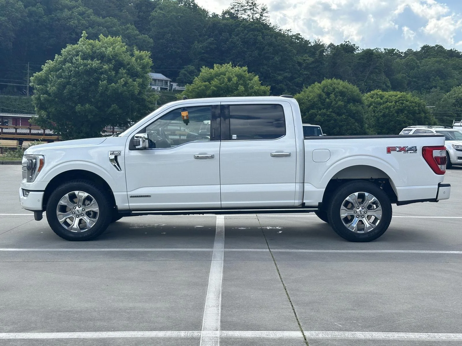 Used 2022 Star White Metallic Tri-Coat Ford Platinum image 4