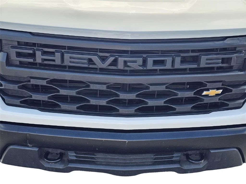 Used 2024 Summit White Chevrolet WT image 3