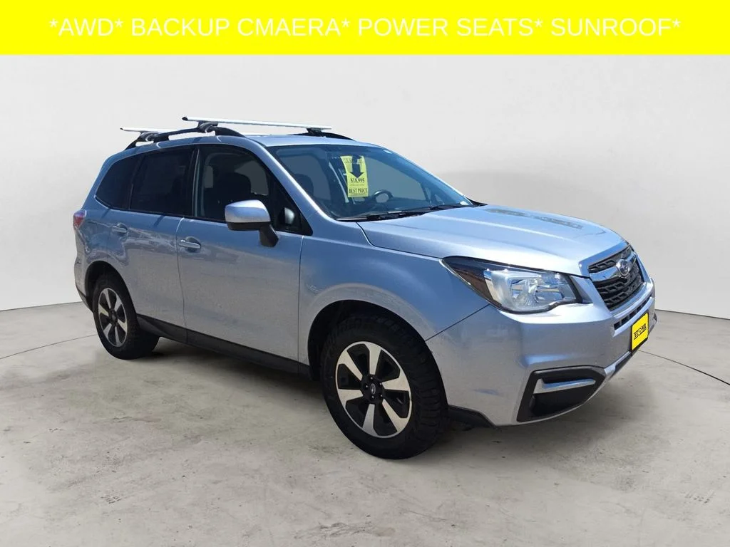 Used 2018 Silver Subaru 2.5i Premium image 3
