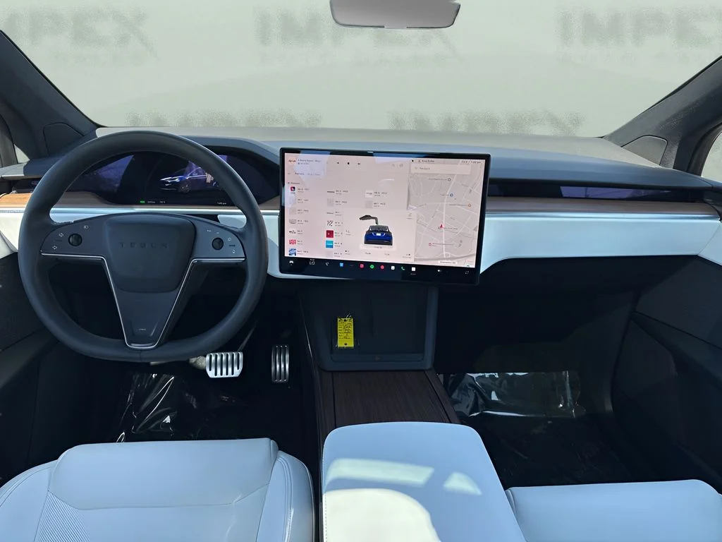 Used 2022  Tesla Base image 15