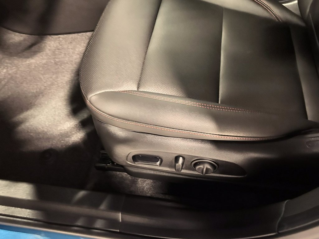 Used 2025 Blue Chevrolet 2RS image 19