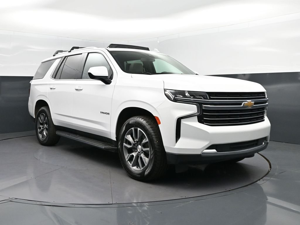 Used 2021 White Chevrolet LT image 9