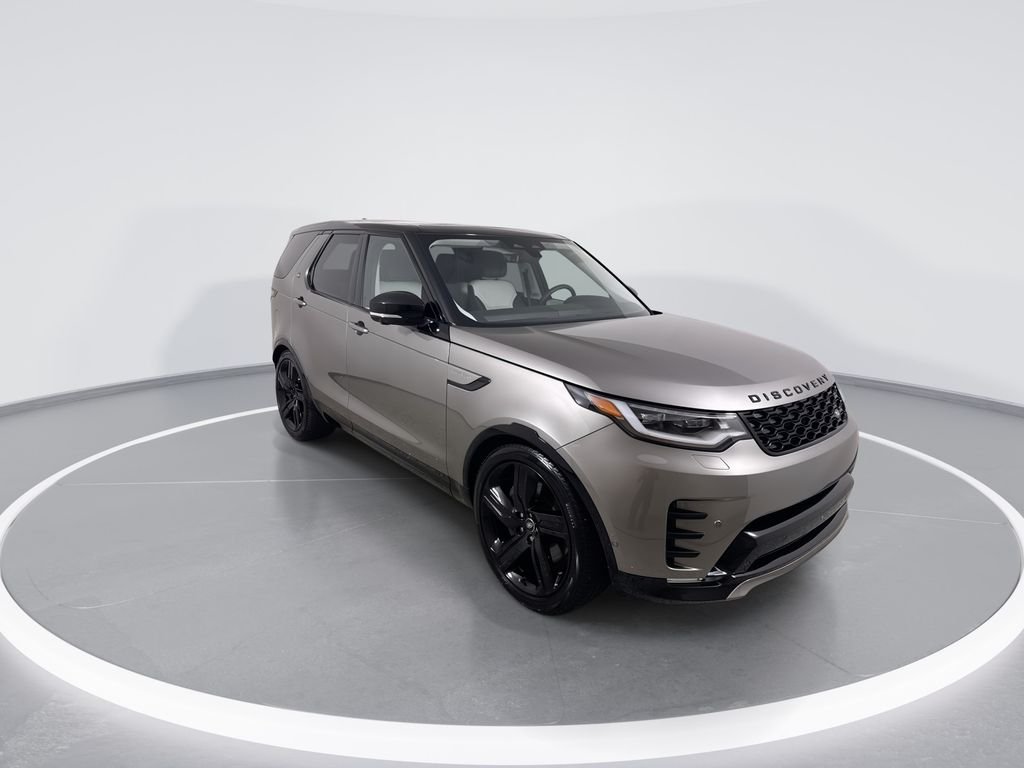 Certified Used 2025 Silver Land Rover Dynamic SE image 2