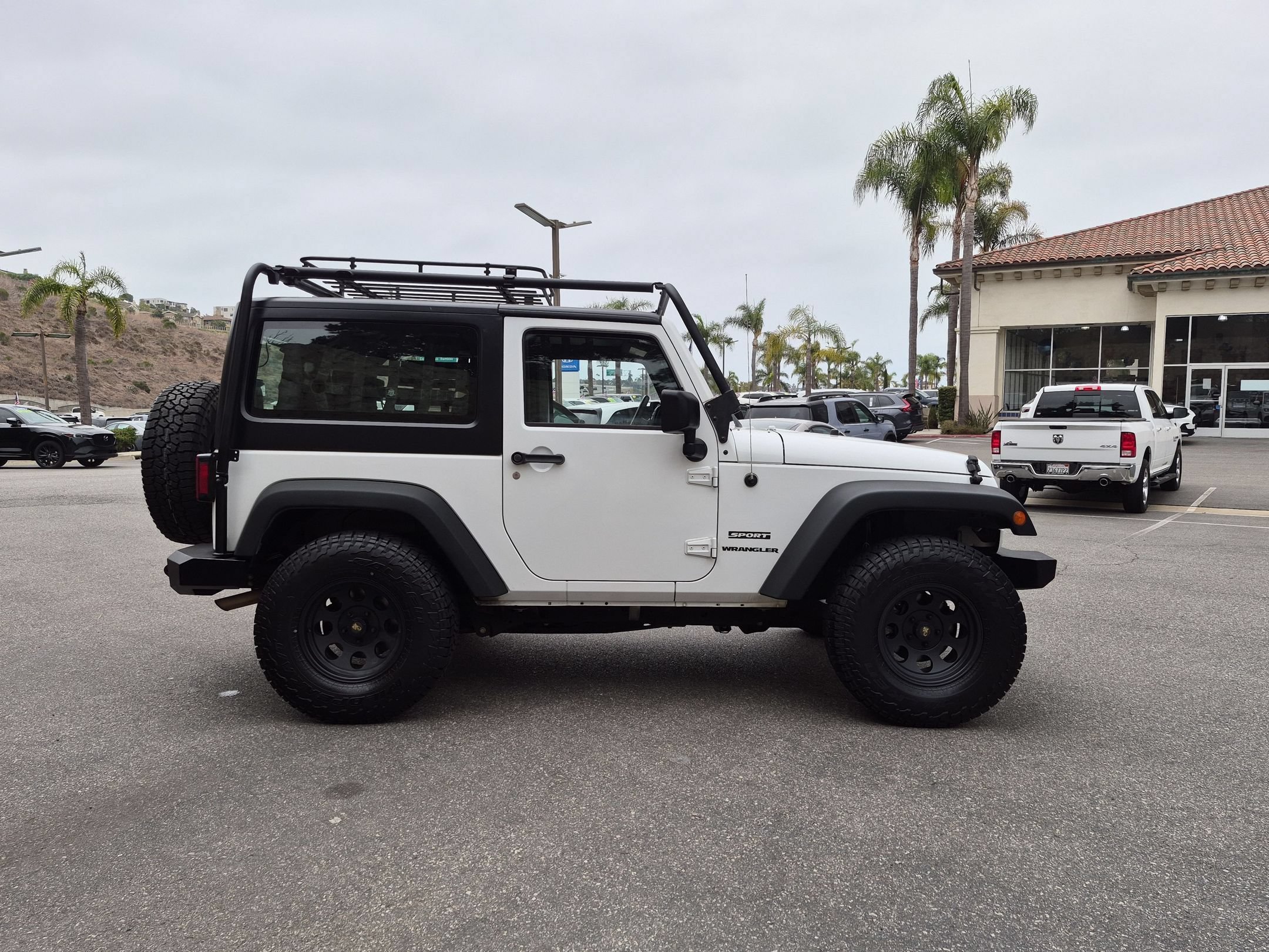 Used 2015 Bright White Clearcoat Jeep Sport image 6