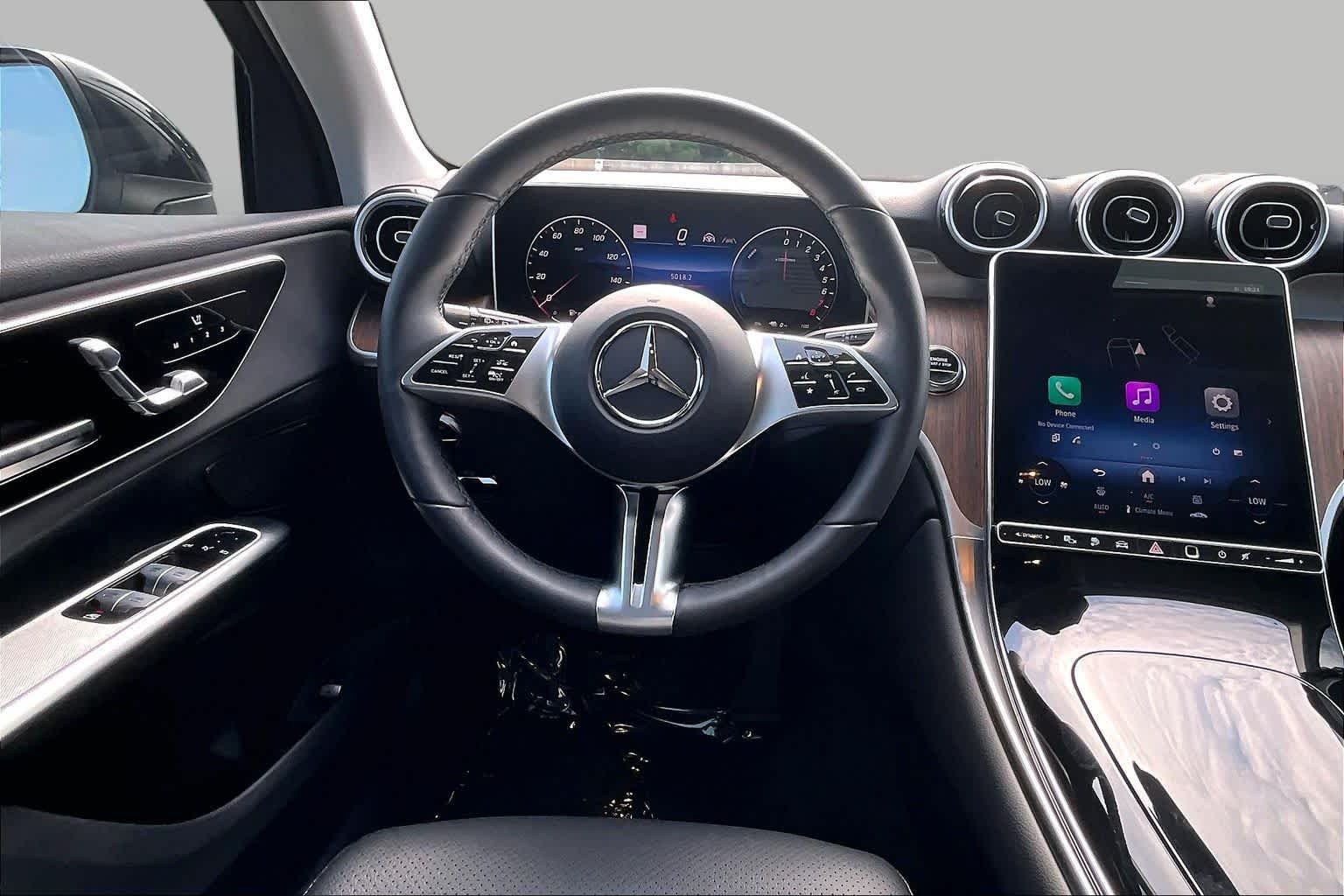 Used 2025 Obsidian Black Metallic Mercedes-Benz GLC 350e image 6