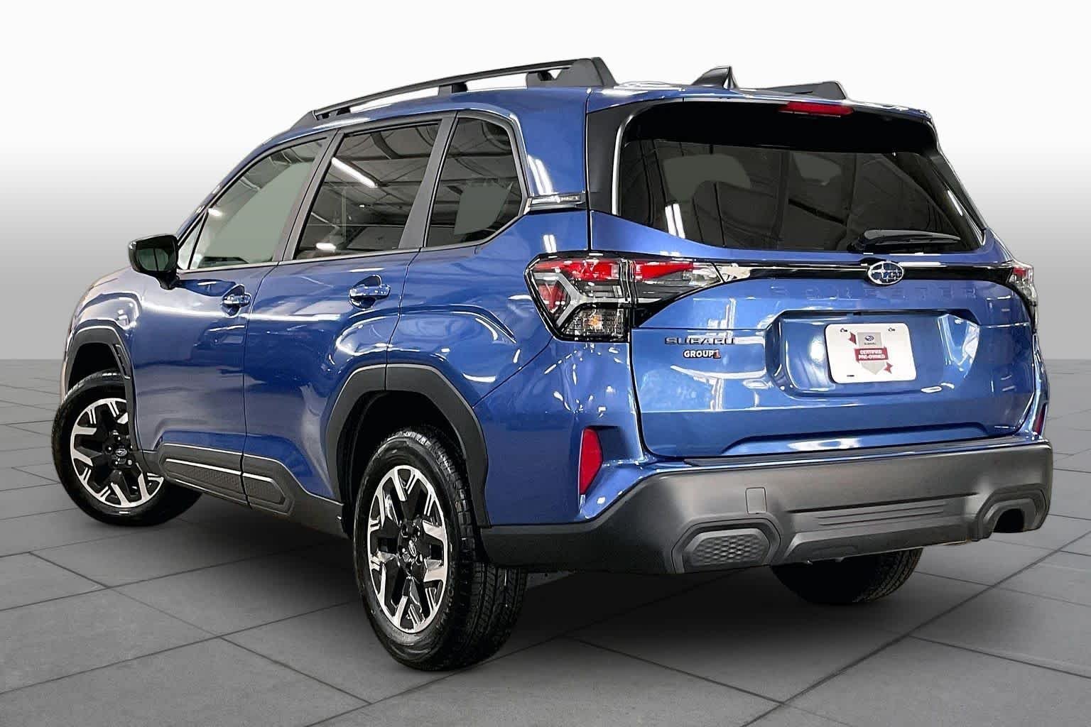 Used 2026 Daybreak Blue Pearl Subaru Premium image 11