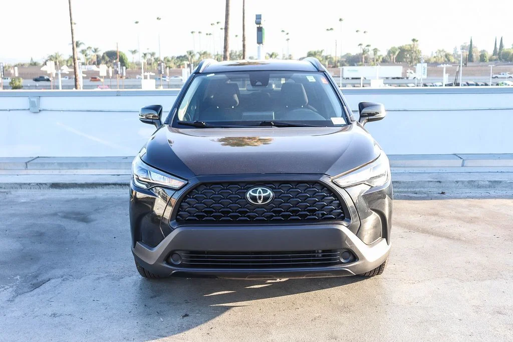 Used 2022 Black Toyota LE image 3