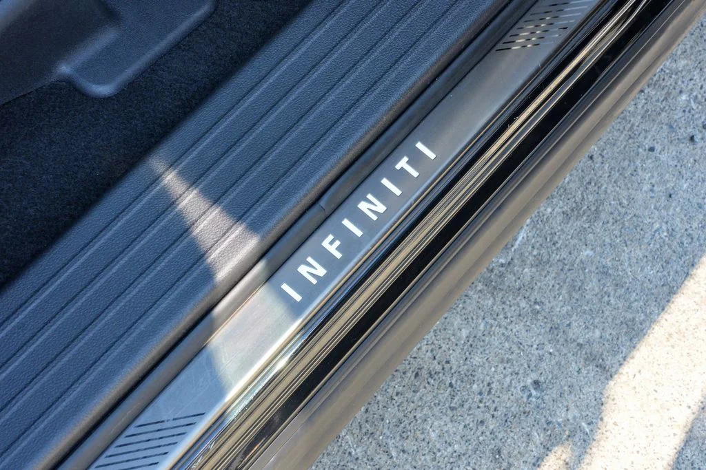 Used 2023 Black INFINITI Sensory image 54