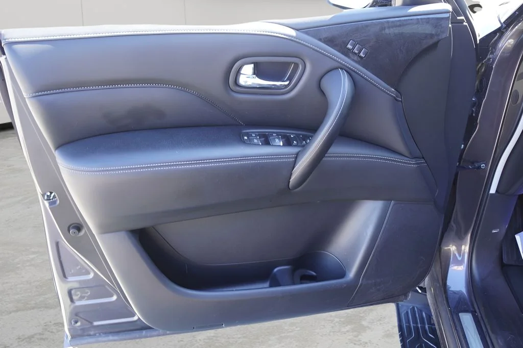 Used 2024 Anthracite Gray INFINITI LUXE image 14
