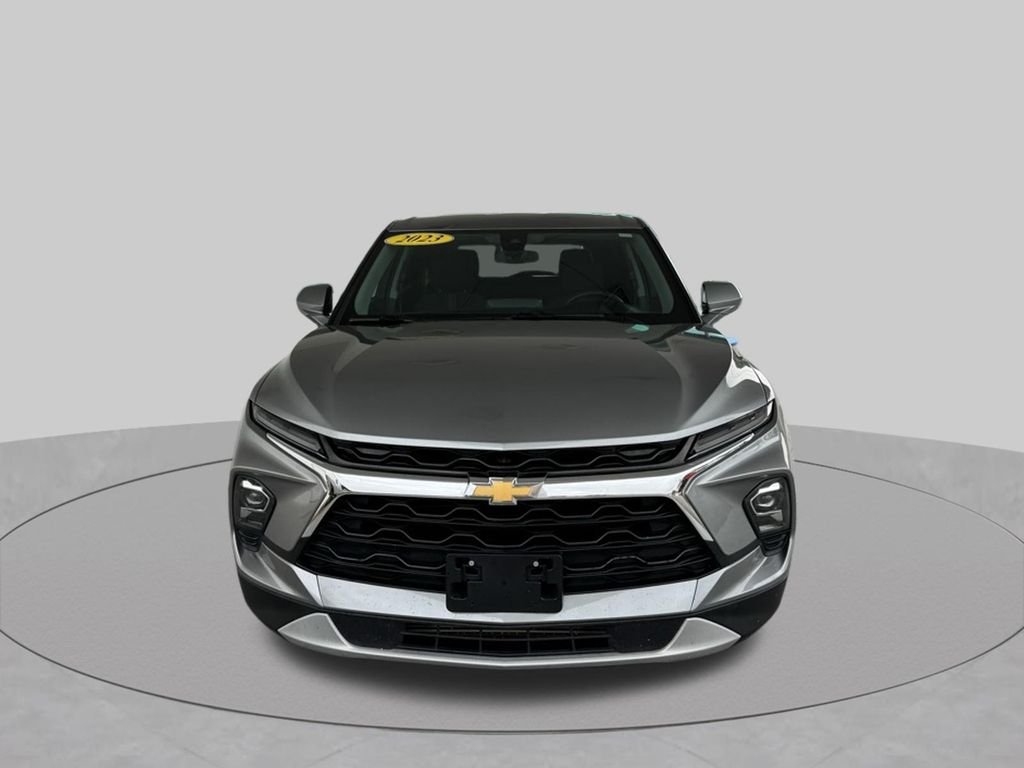 Used 2023 Gray Chevrolet LT image 3