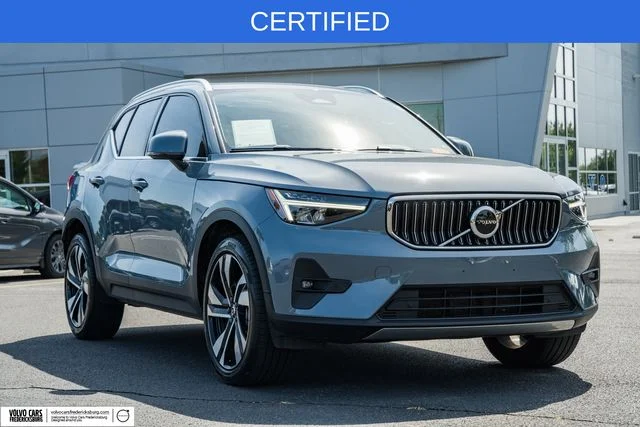 2023 Volvo XC40 B5 Plus Bright AWD's photo