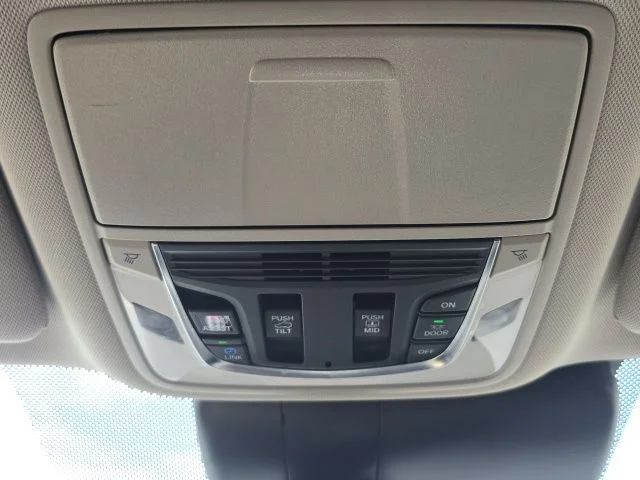 Used 2025 Black Acura Technology Package image 19