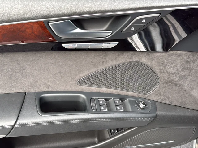 Used 2012 Gray Audi L 4.2 image 23