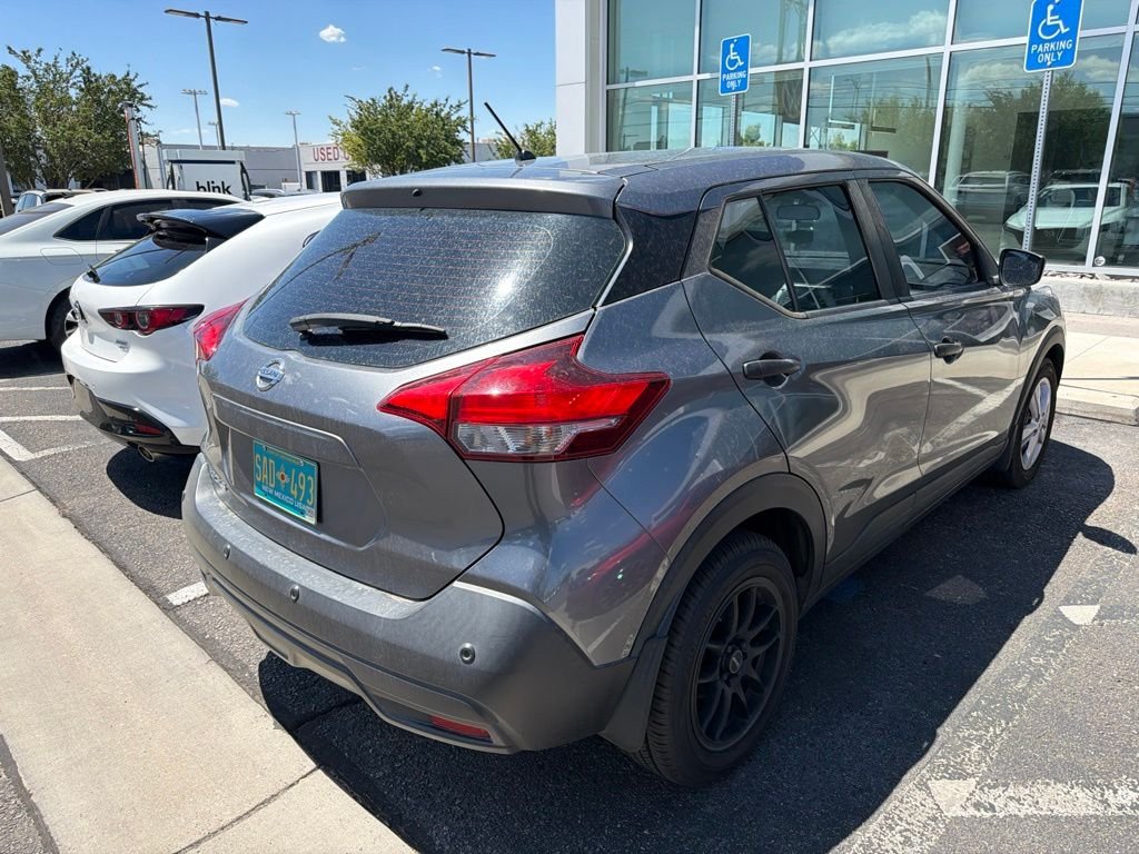 Used 2020 Gray Nissan S image 6