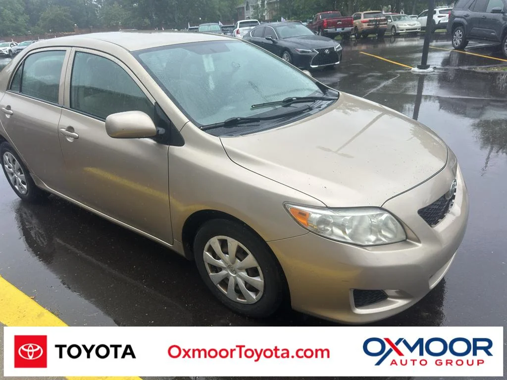 2010 Toyota Corolla's photo