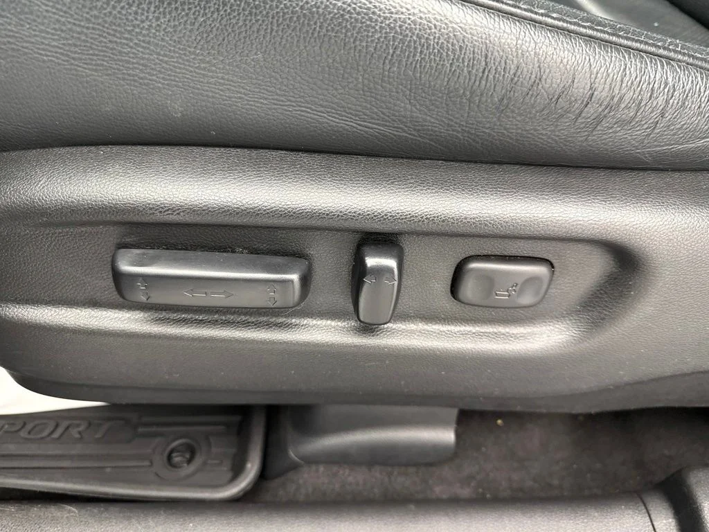 Used 2021  Honda EX-L image 20