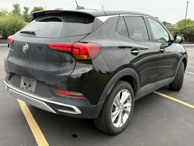 Used 2022 Ebony Twilight Metallic Buick Preferred image 13