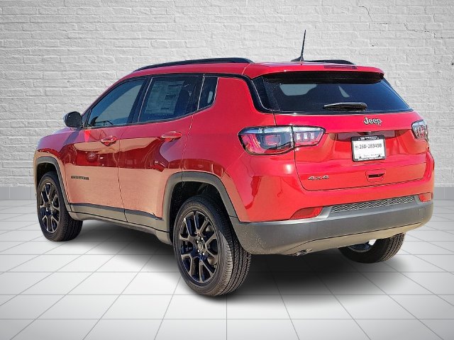 New 2026 Red Hot Pearl-Coat Exterior Paint Jeep  image 3