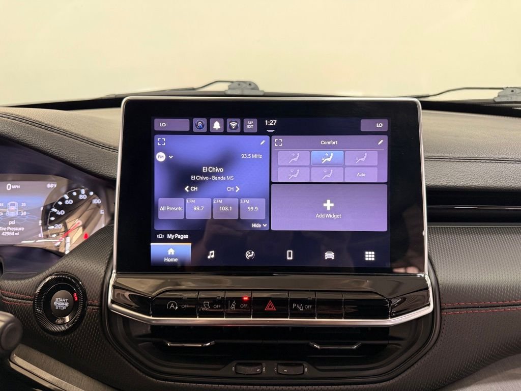 Used 2024 Silver Jeep Trailhawk image 22