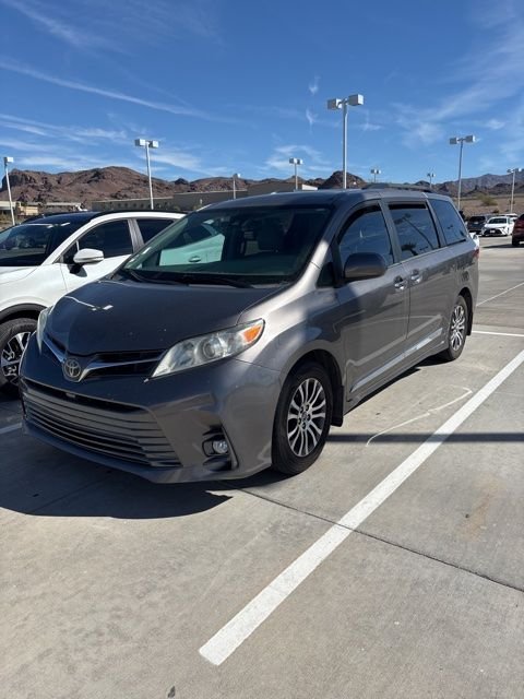2018 Toyota Sienna XLE Premium