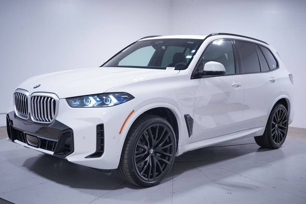 New 2026 Alpine White BMW sDrive40i image 1
