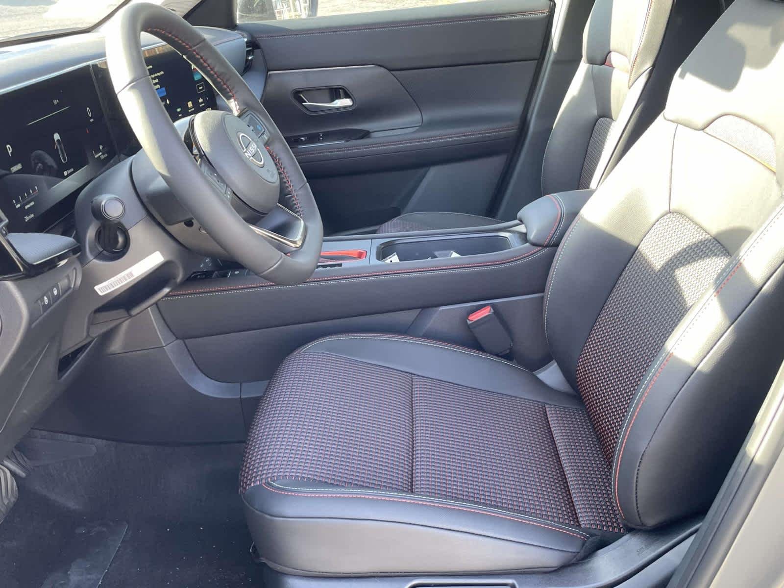 2026 Nissan KICKS SR AWD - Photo 11