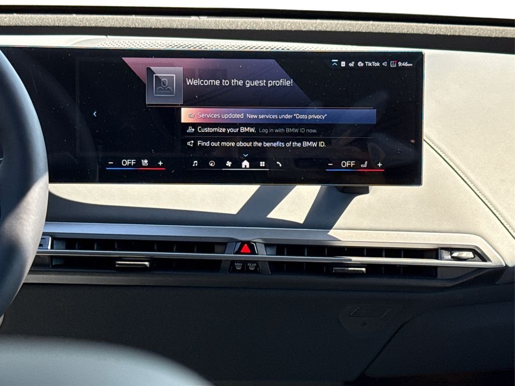 2026 BMW iX 60 - Photo 21