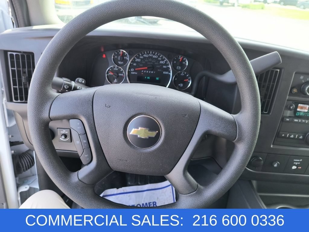 2025 Chevrolet Express Cargo Work Van - Photo 20