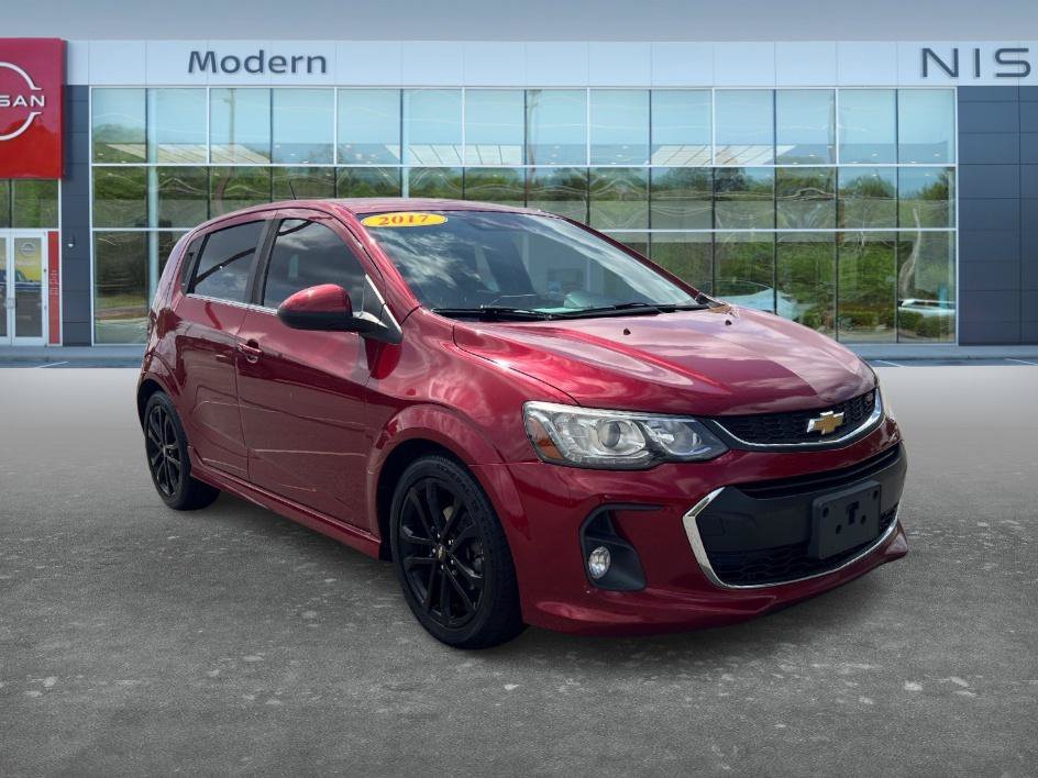 Used 2017 Cajun Red Tintcoat Chevrolet Premier image 3