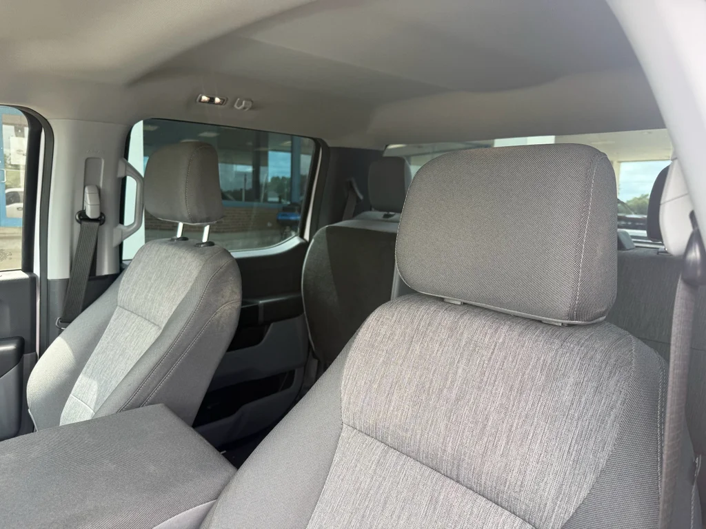 Used 2022 Oxford White Ford XL image 10