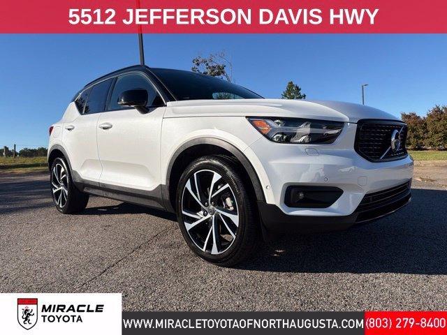 2021 Volvo XC40
