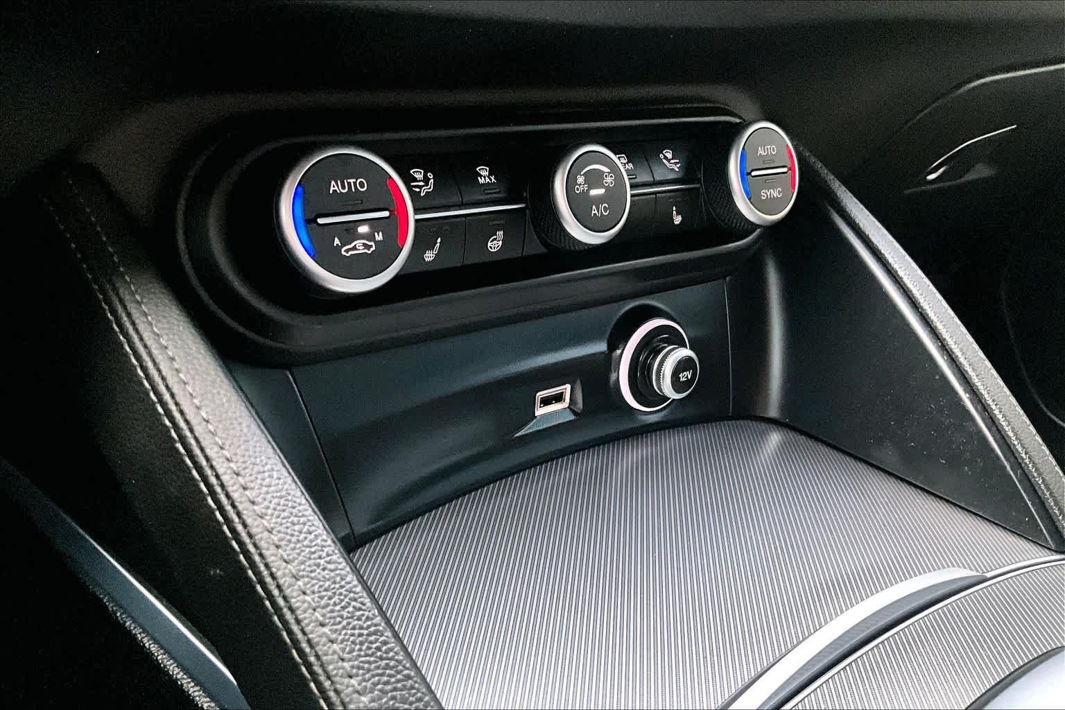 Used 2022 Misano Blue Metallic Alfa Romeo Veloce image 35