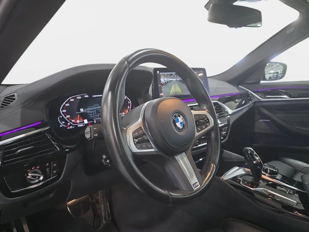 Used 2023 Alvite Gray Metallic BMW M550i xDrive image 24