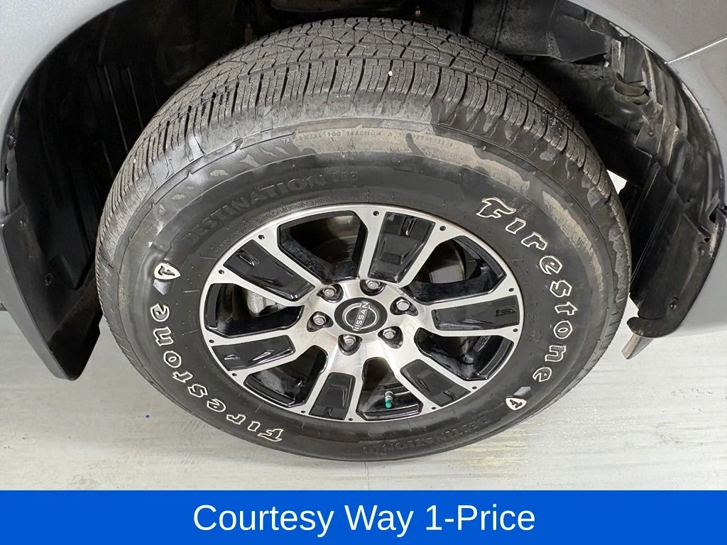 Used 2024 Gray Nissan SV image 13