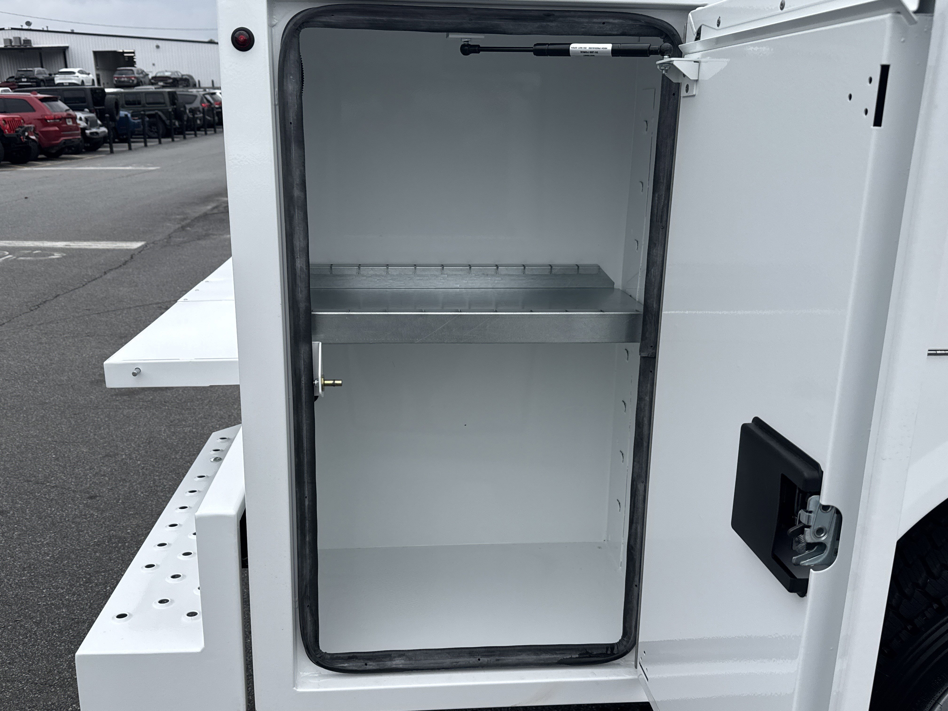 New 2026 Bright White Clearcoat RAM Tradesman image 23