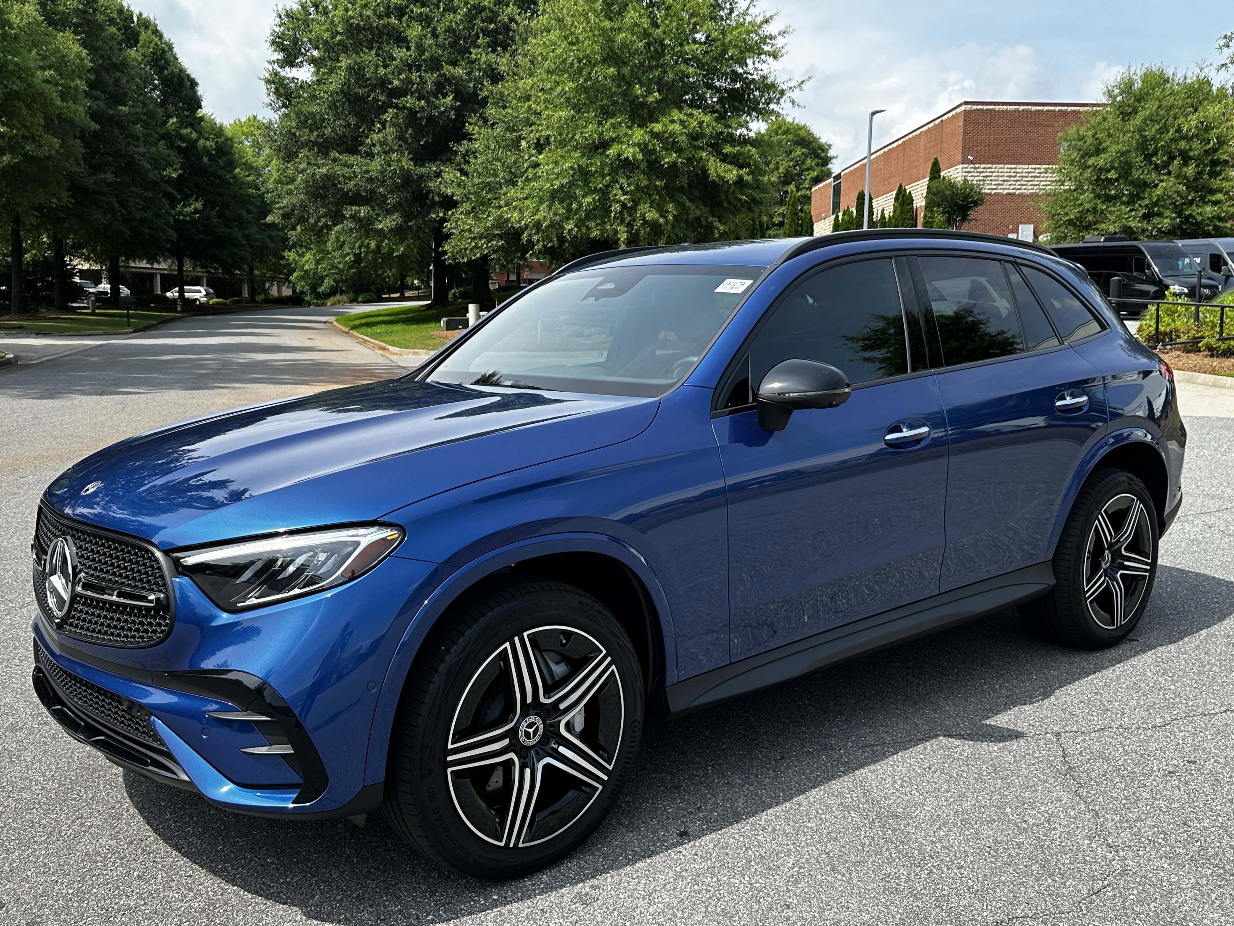 Certified Used 2025 Blue Mercedes-Benz GLC 300 image 4