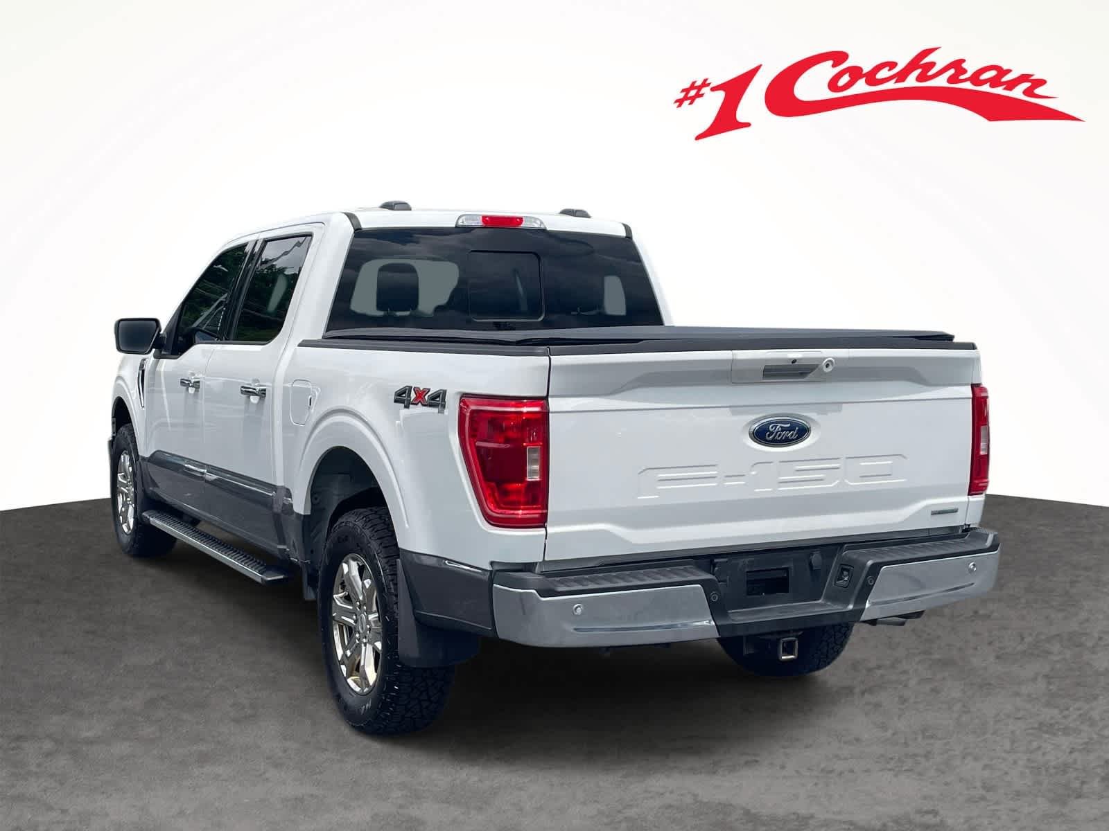 Used 2021 Oxford White/Carbonized Gray Ford XLT image 8