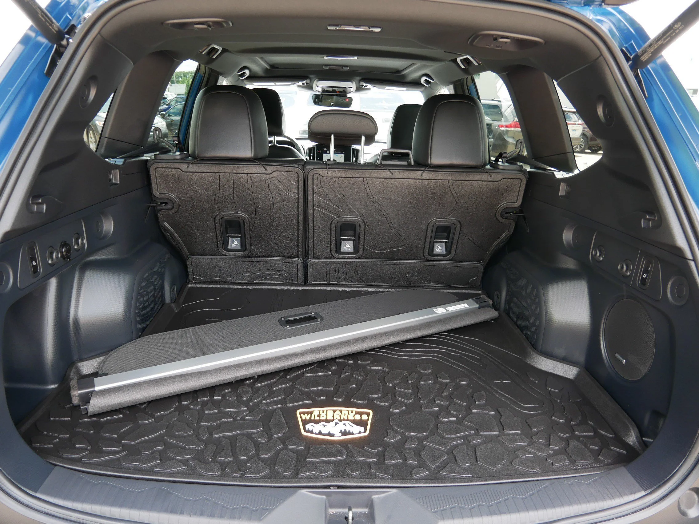 Used 2026 Geyser Blue Subaru Wilderness image 18