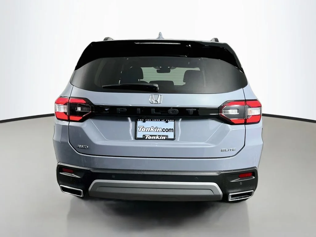 Used 2024 Sonic Gray Pearl Honda Elite image 7