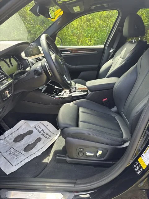 Used 2020 Black BMW xDrive30i image 16
