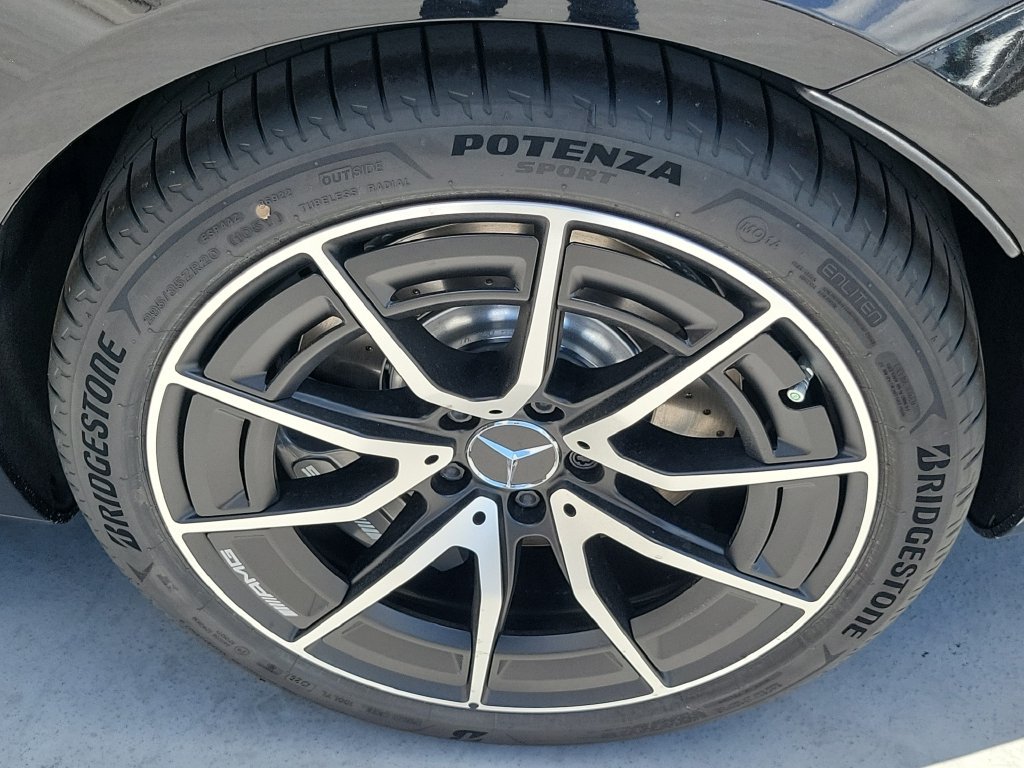 New 2027 Obsidian Black Metallic Mercedes-Benz AMG® SL 43 Roadster image 9