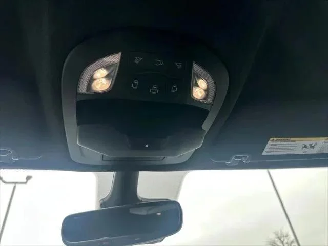 2026 Chrysler Pacifica Select - Photo 31